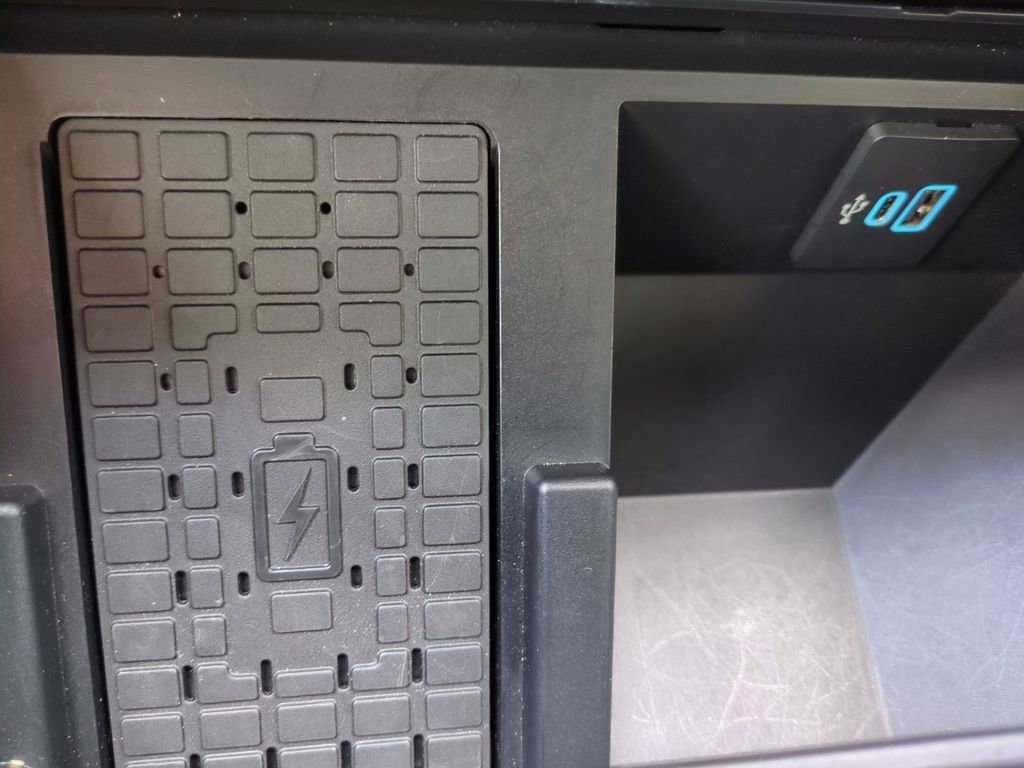 Used 2026 Ford F250 Platinum w/ Tremor Off-Road Package image 27