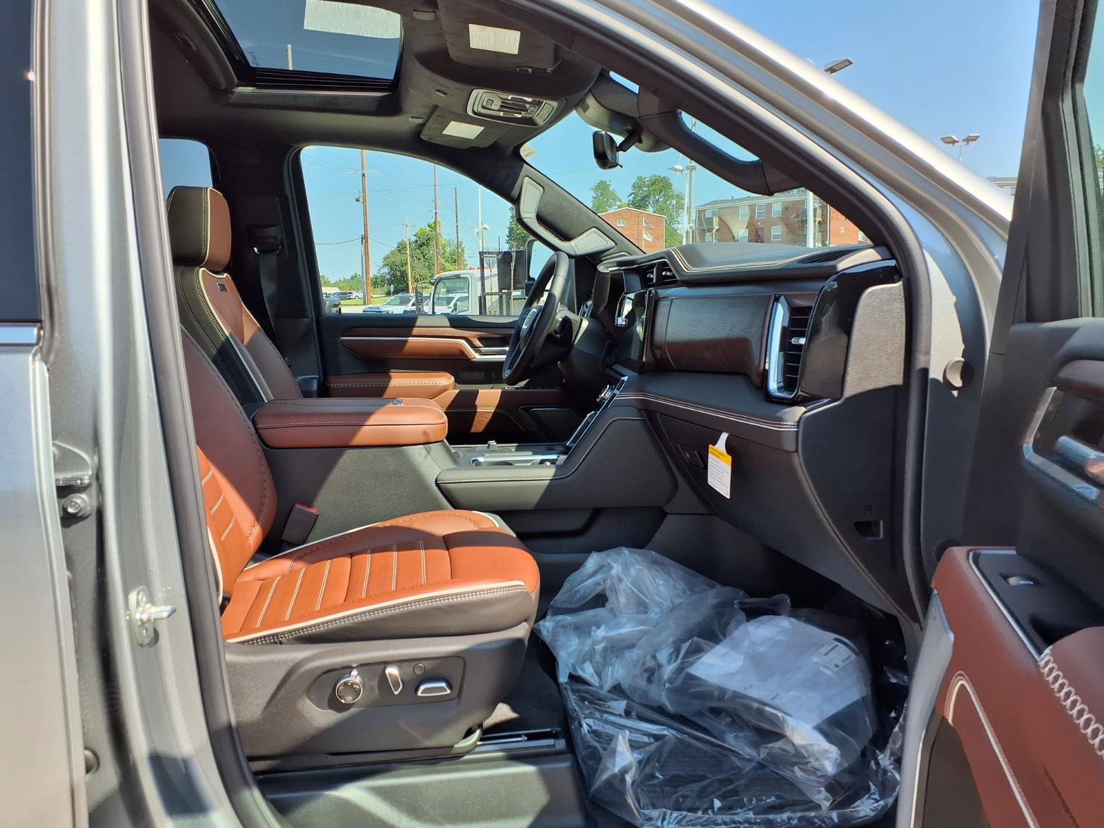 New 2026 GMC Sierra 2500 Denali Ultimate w/ Max Trailering Package AWD/4WD image 19