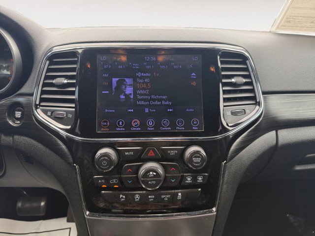 Used 2019 Jeep Grand Cherokee Altitude AWD/4WD image 8