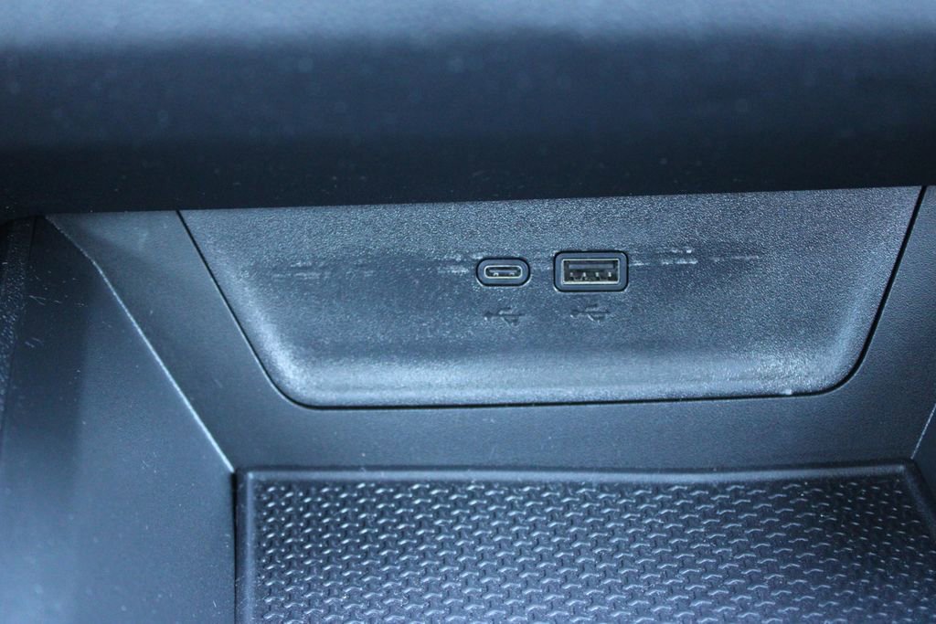 Used 2026 Chevrolet Equinox LT image 37