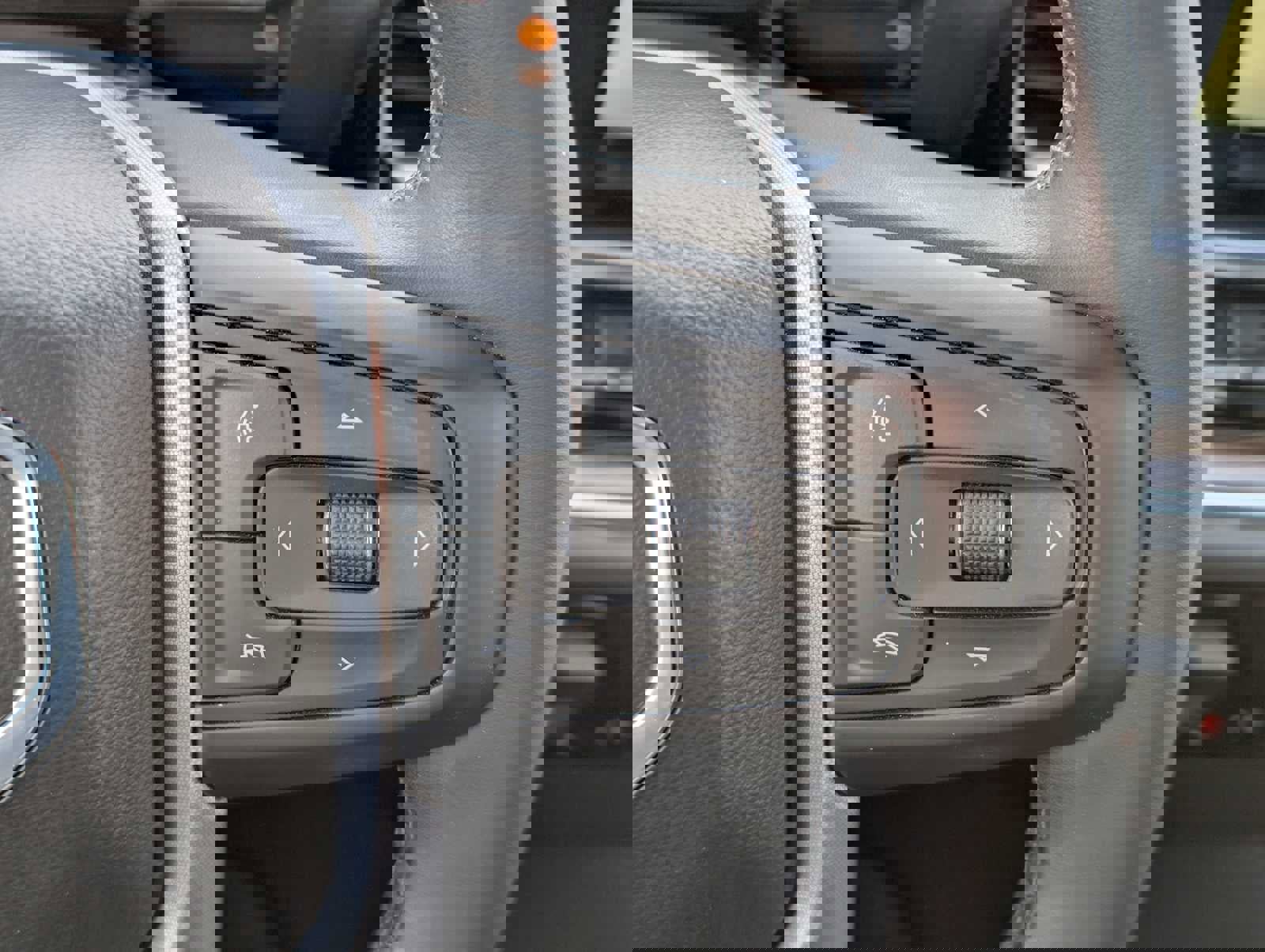 Used 2024 GMC Sierra 1500 SLE w/ X31 Off-Road Package image 31