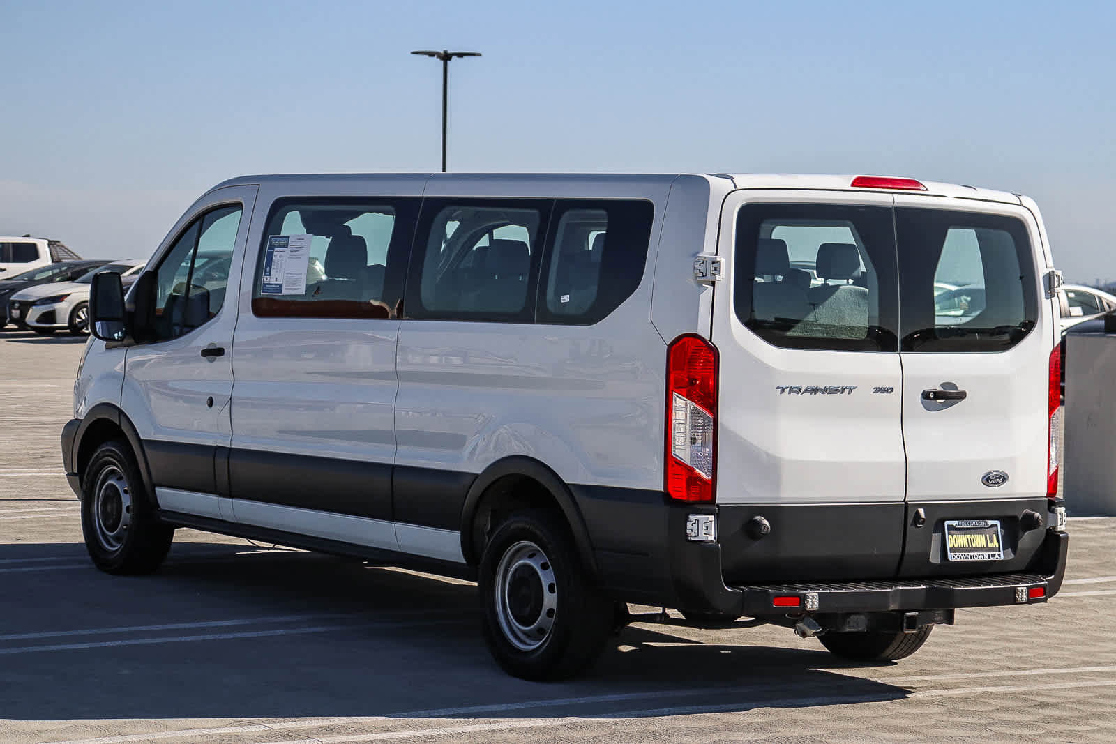 Used 2018 Ford Transit 350 XL image 6