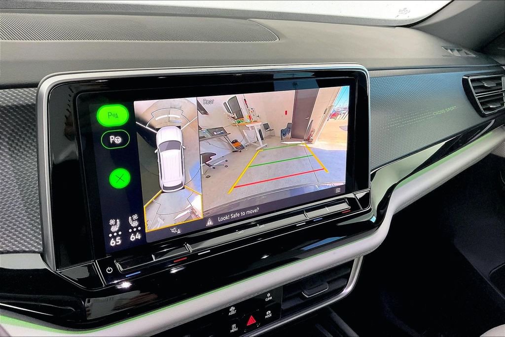 Used 2024 Volkswagen Atlas Cross Sport SEL Premium R-Line image 31