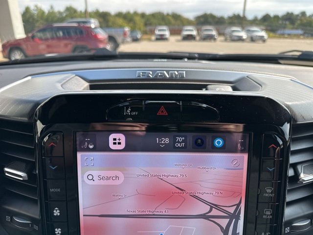 New 2026 RAM 1500 4x4 Crew Cab image 19
