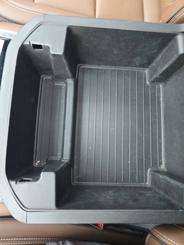 Used 2025 Chevrolet Suburban High Country image 18