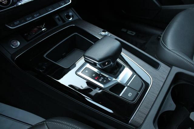 Used 2023 Audi Q5 2.0T Premium w/ Convenience Package AWD/4WD image 19