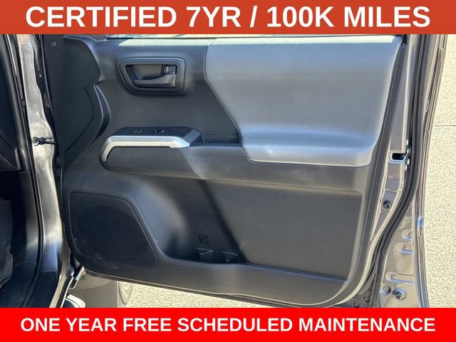 Used 2021 Toyota Tacoma SR5 AWD/4WD image 8