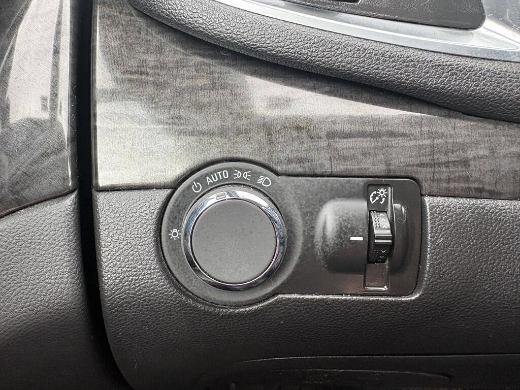 Used 2015 Buick Encore FWD image 16