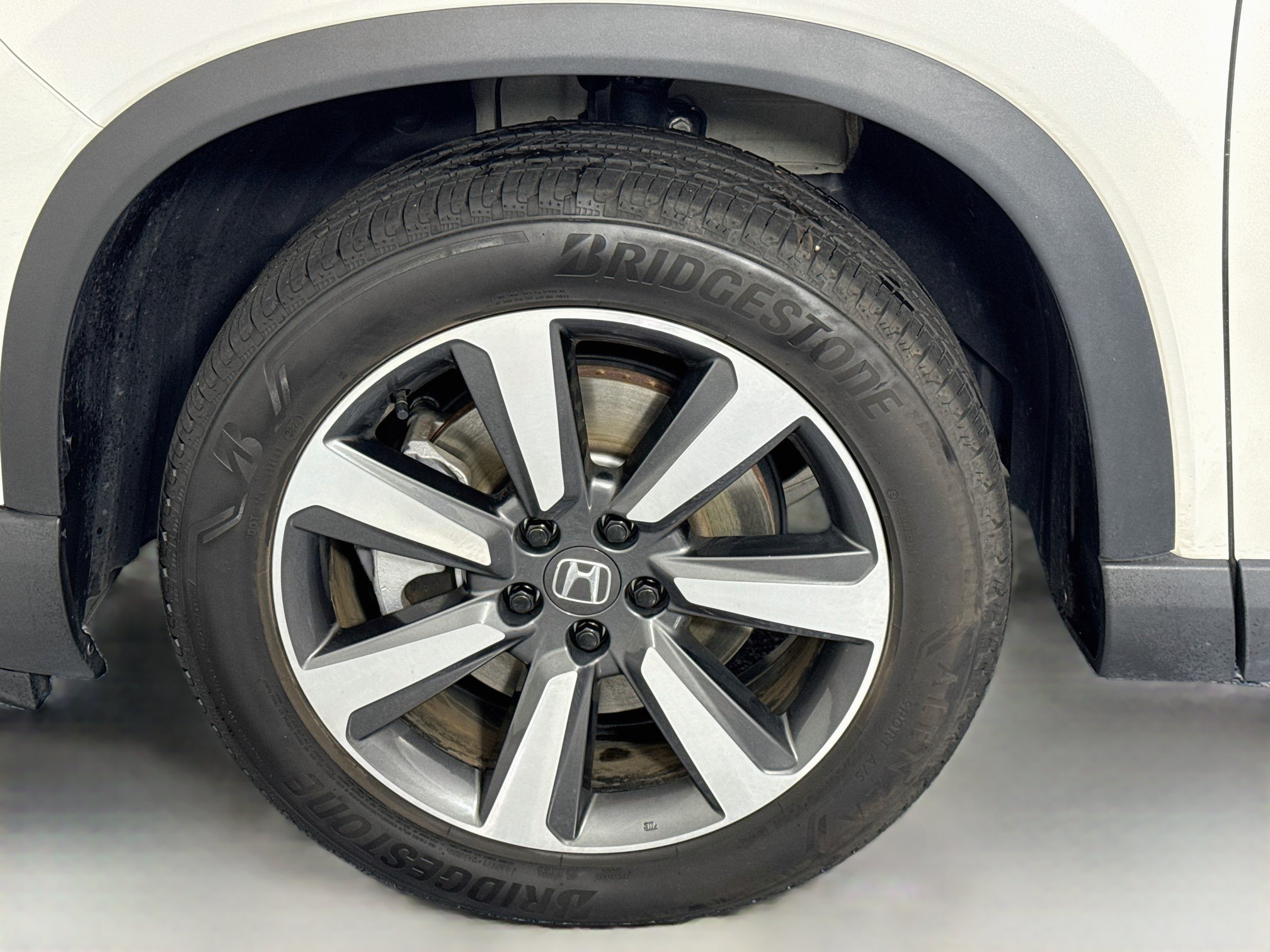 Certified 2024 Honda Pilot Touring image 34
