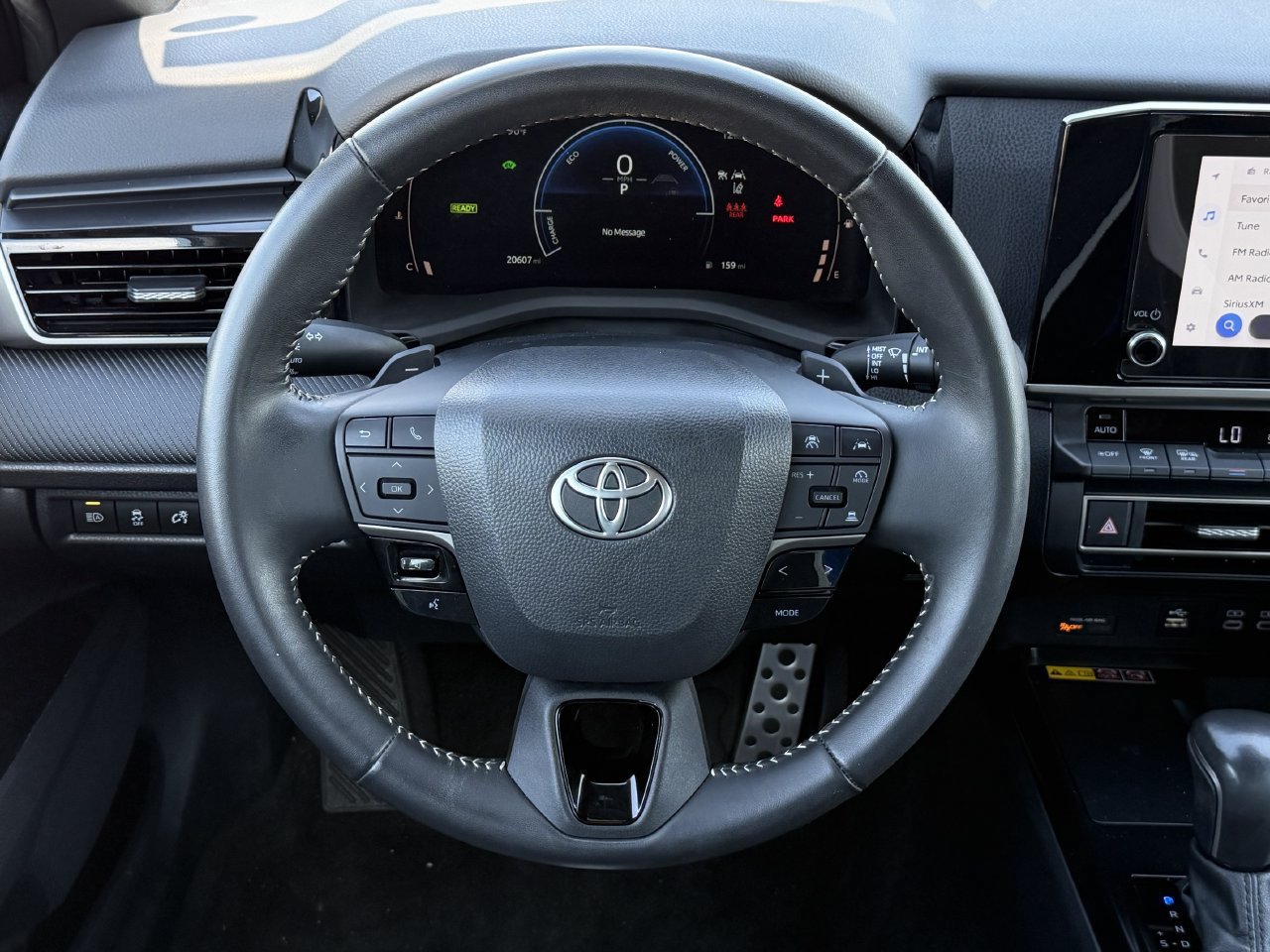 Used 2025 Toyota Camry SE FWD image 12
