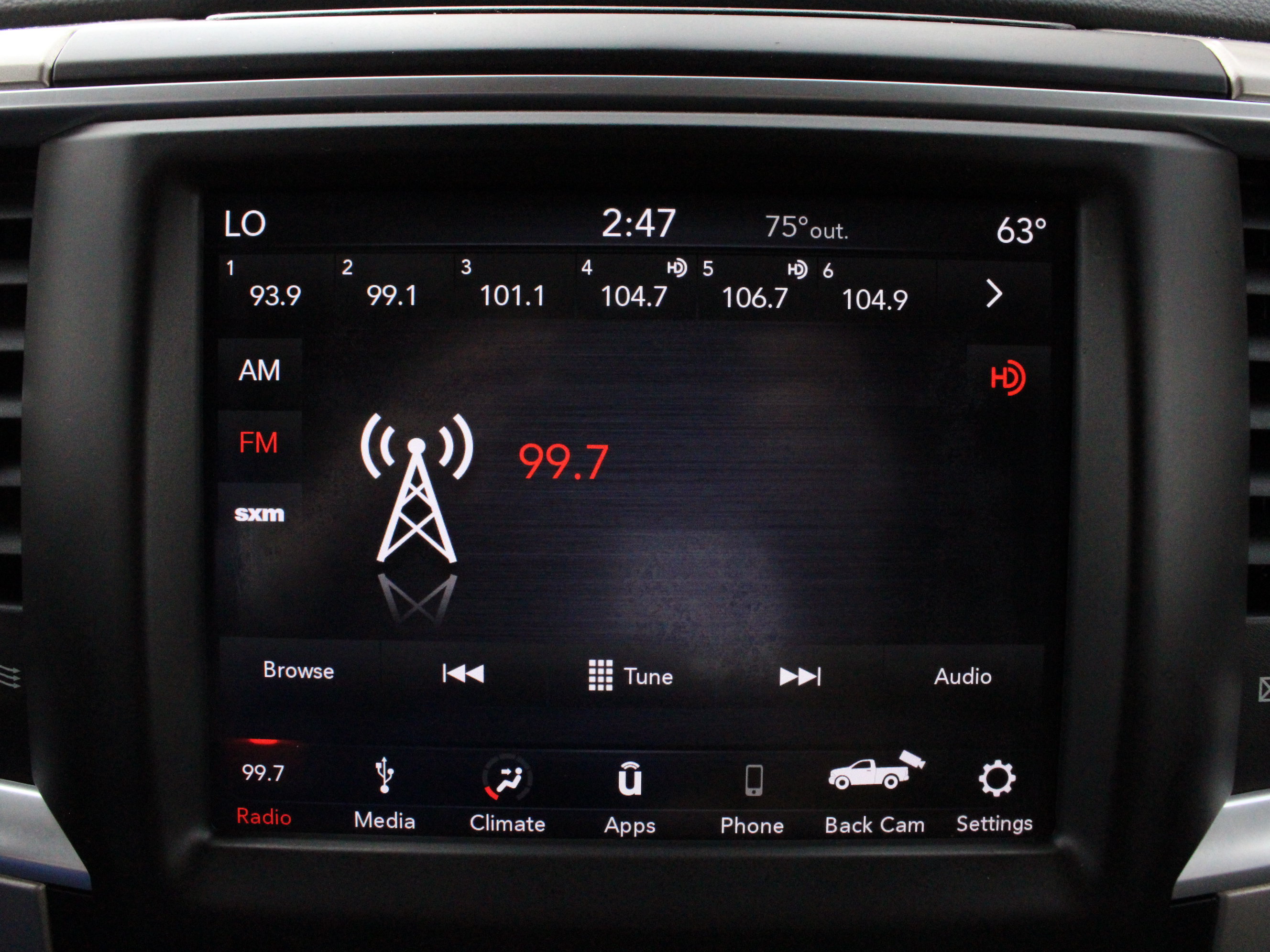 Used 2019 RAM 1500 Classic SLT w/ Luxury Group AWD/4WD image 21