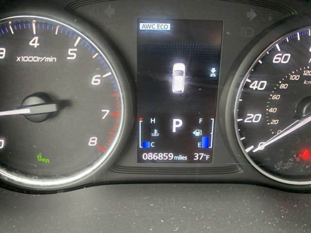 Used 2019 Mitsubishi Outlander AWD image 15