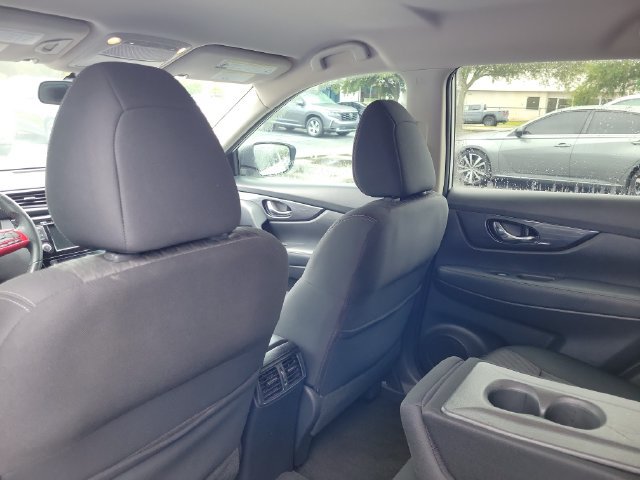 Used 2018 Nissan Rogue SV FWD image 13