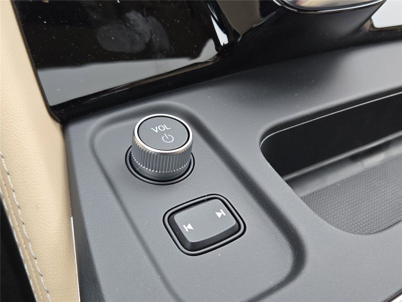 New 2026 Acura MDX SH-AWD w/ Advance Package image 9