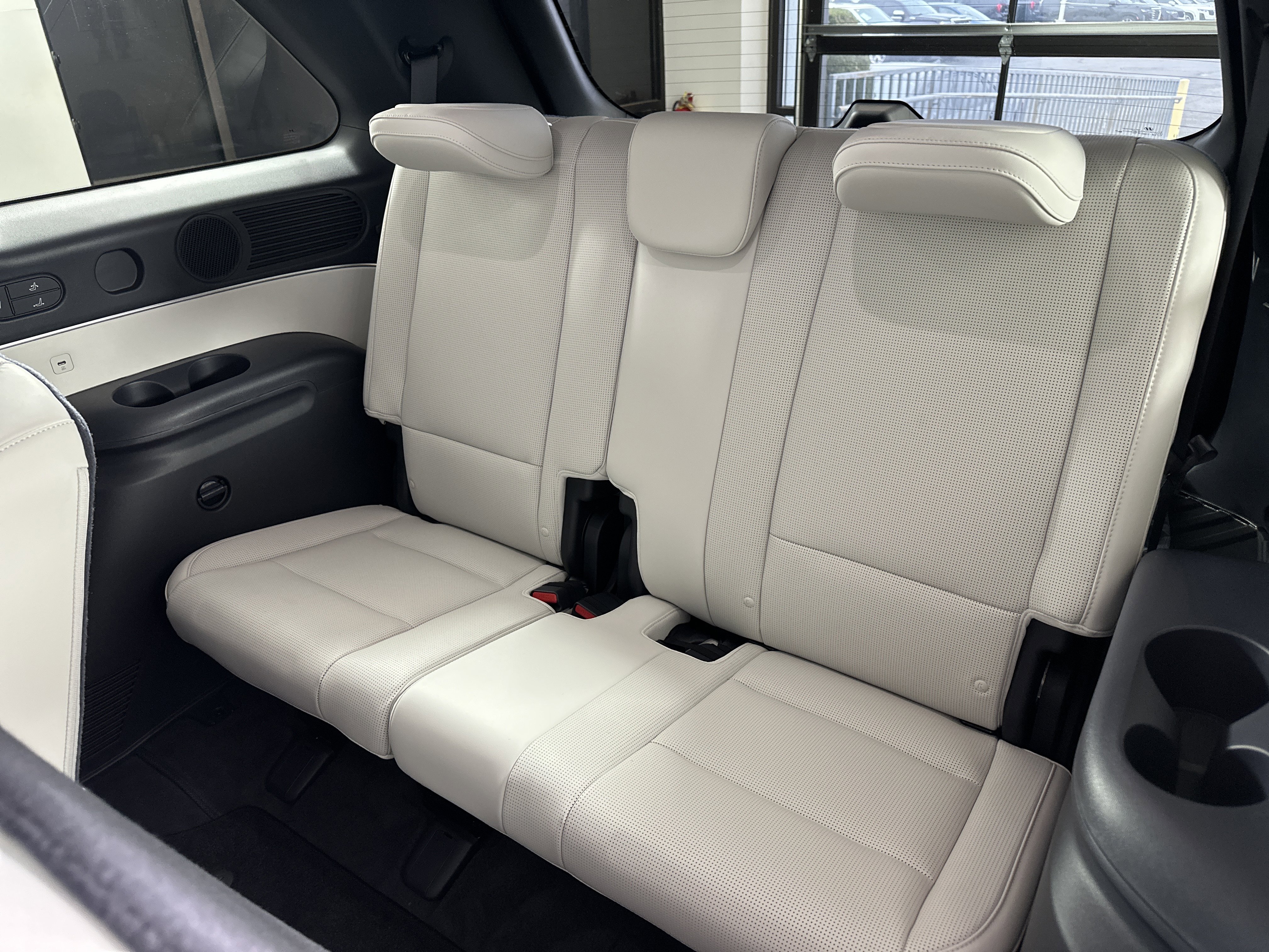 Certified 2026 Hyundai Palisade Calligraphy image 8