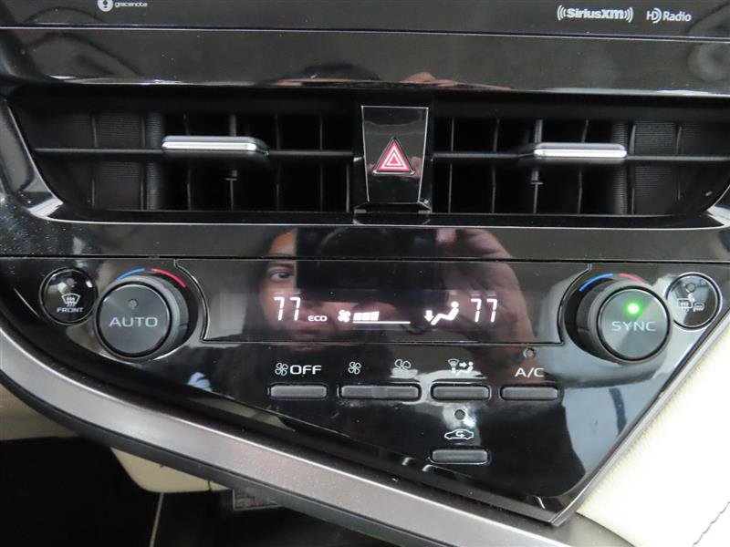 Used 2021 Toyota Camry XLE FWD image 26