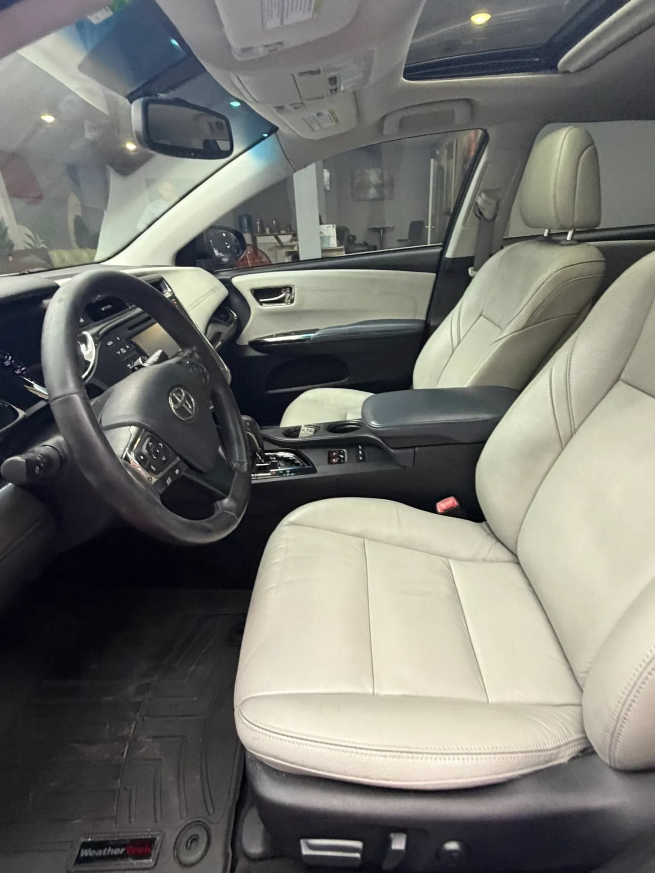 Used 2013 Toyota Avalon XLE Touring FWD image 12