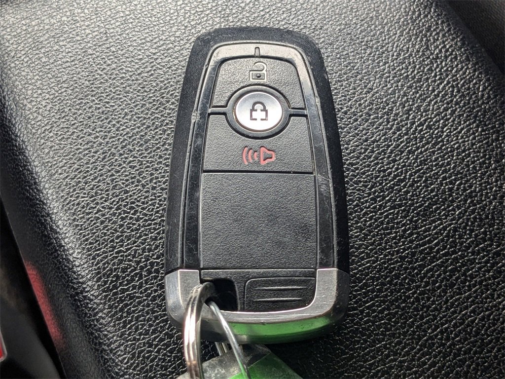 Used 2021 Ford EcoSport SE image 31