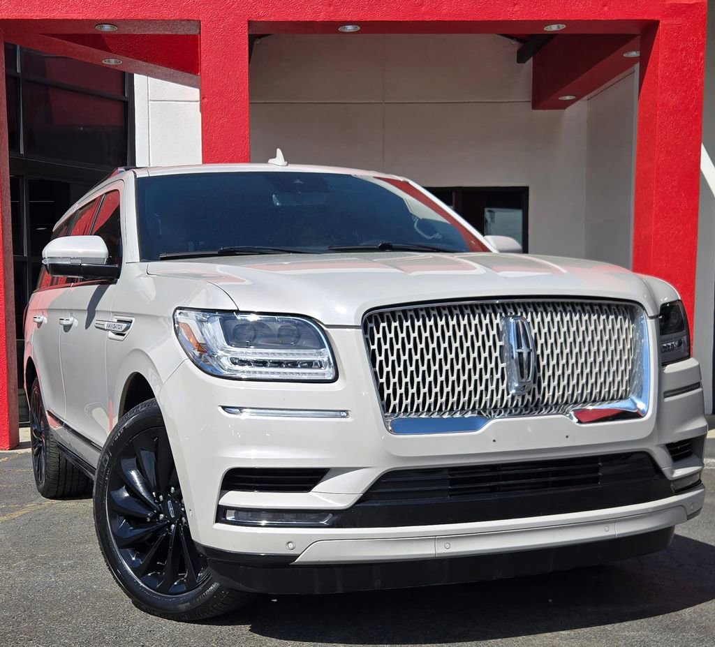 Used 2021 Lincoln Navigator Reserve image 13