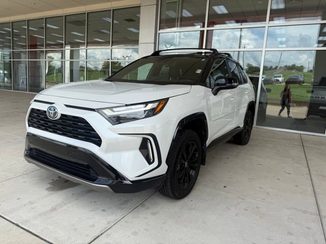 Used 2024 Toyota RAV4 XSE image 3