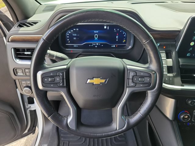 Used 2022 Chevrolet Suburban Premier AWD/4WD image 29
