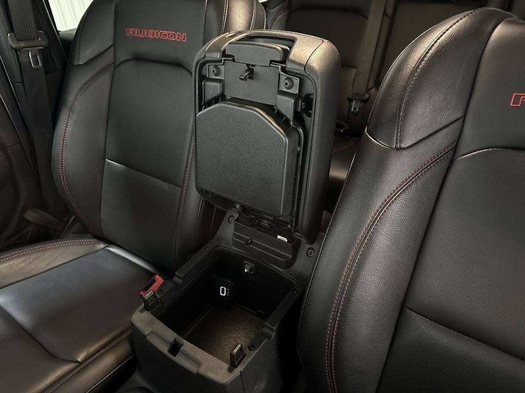 Used 2021 Jeep Wrangler Unlimited Rubicon AWD/4WD image 36