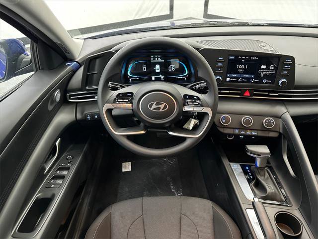 New 2026 Hyundai Elantra SE w/ Cargo Package image 21