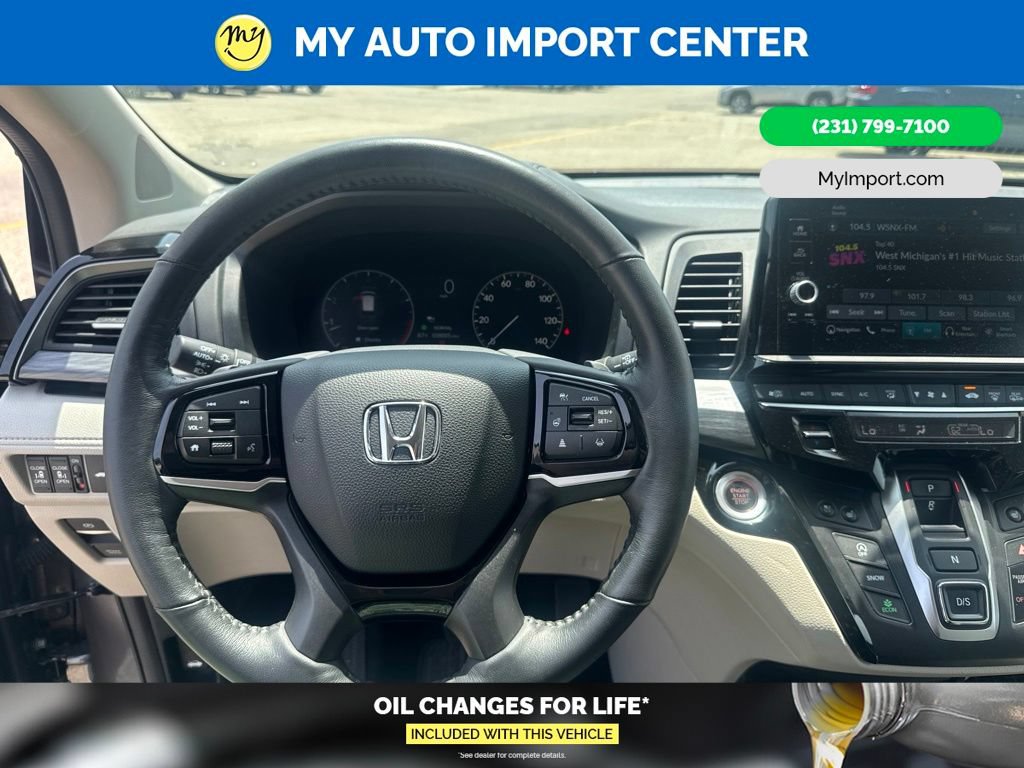 Used 2025 Honda Odyssey Elite image 16