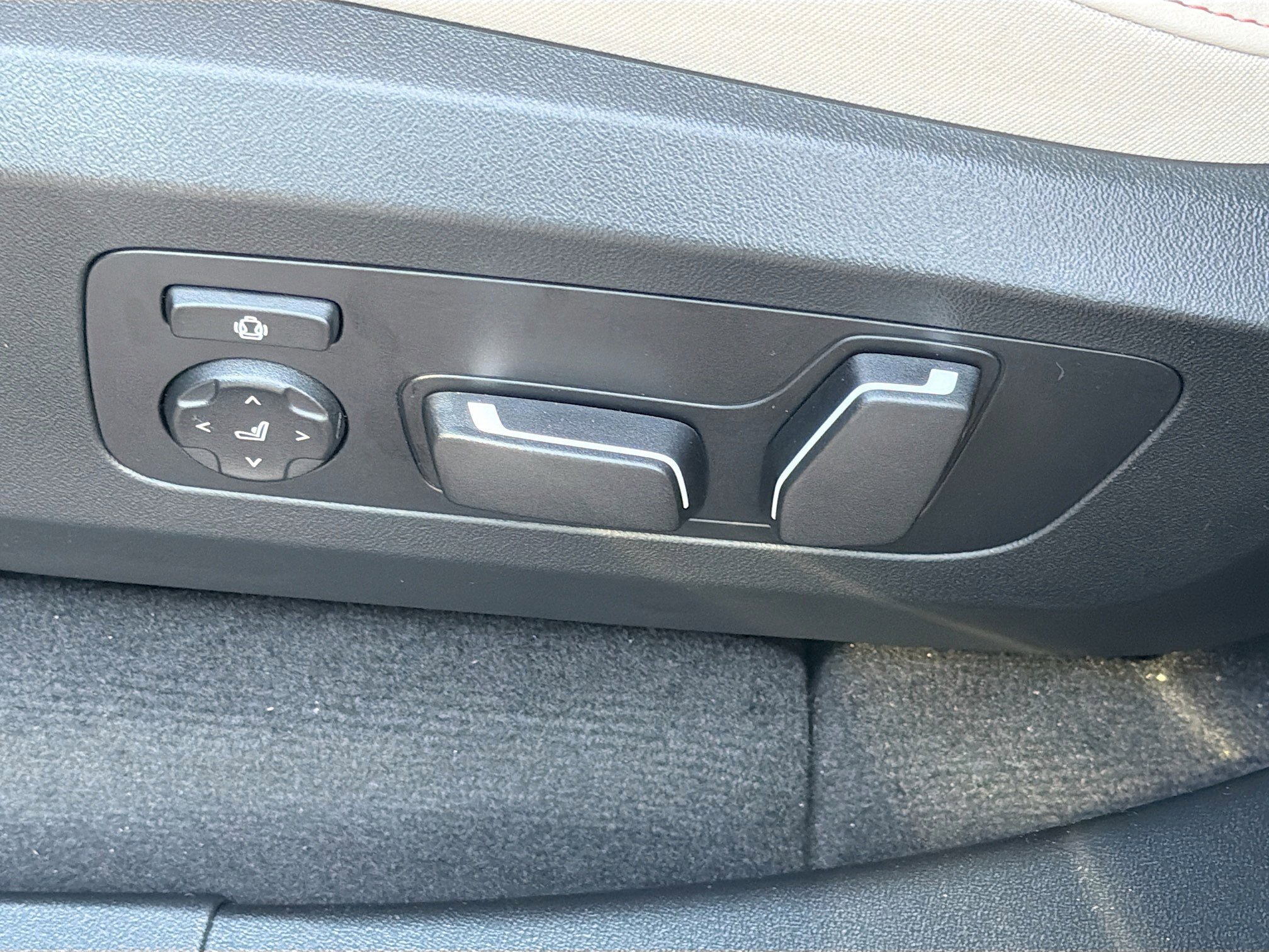 New 2026 BMW X3 xDrive30 w/ Premium Package image 24