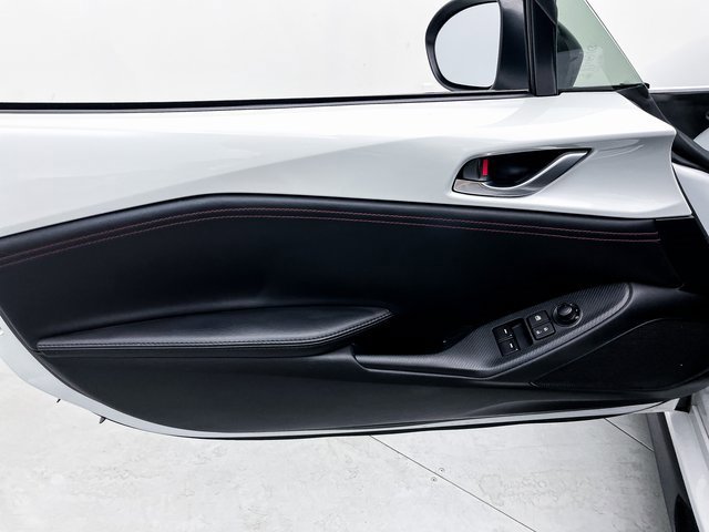 Used 2016 MAZDA MX-5 Miata Club w/ Brembo/BBS Package image 17