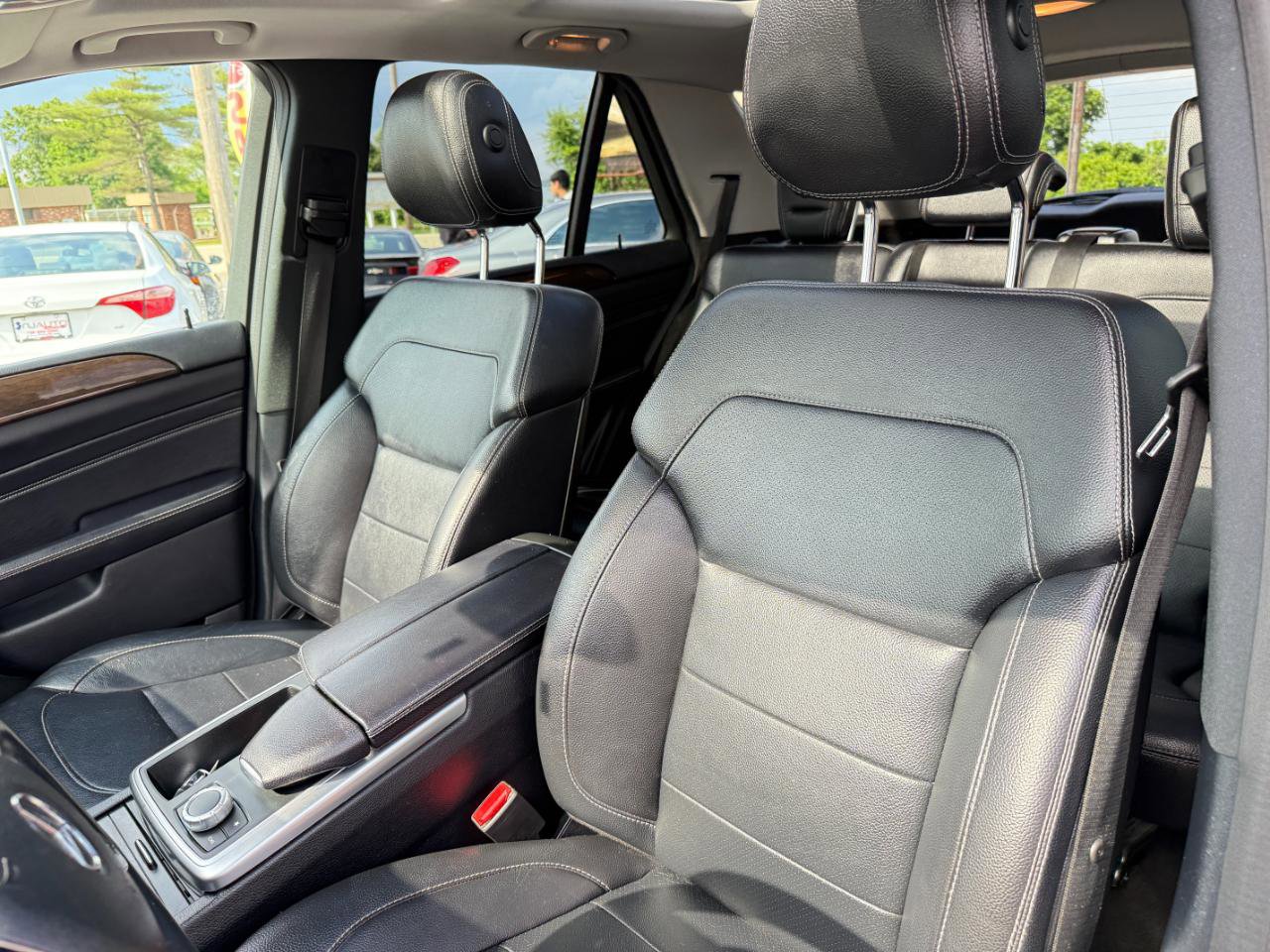 Used 2015 Mercedes-Benz ML 350 4MATIC w/ Premium 1 Package image 13