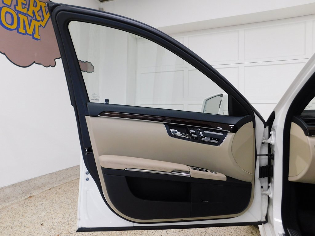 Used 2012 Mercedes-Benz S 550 4MATIC image 24