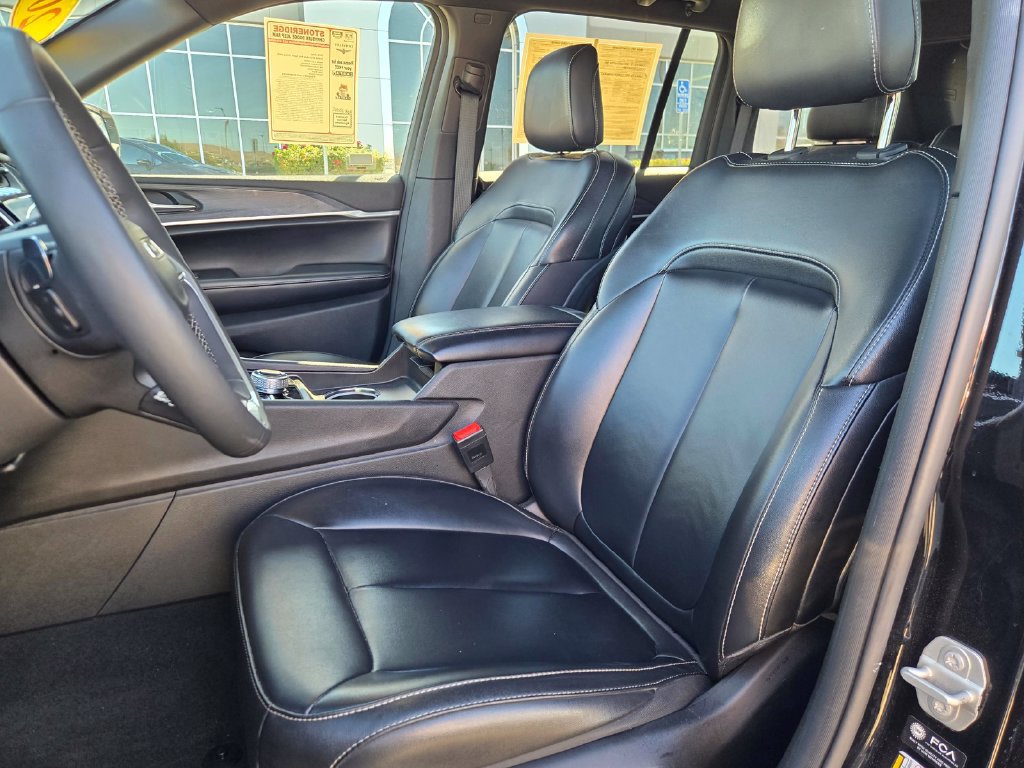 Used 2024 Jeep Grand Cherokee Limited 4xe AWD/4WD image 19