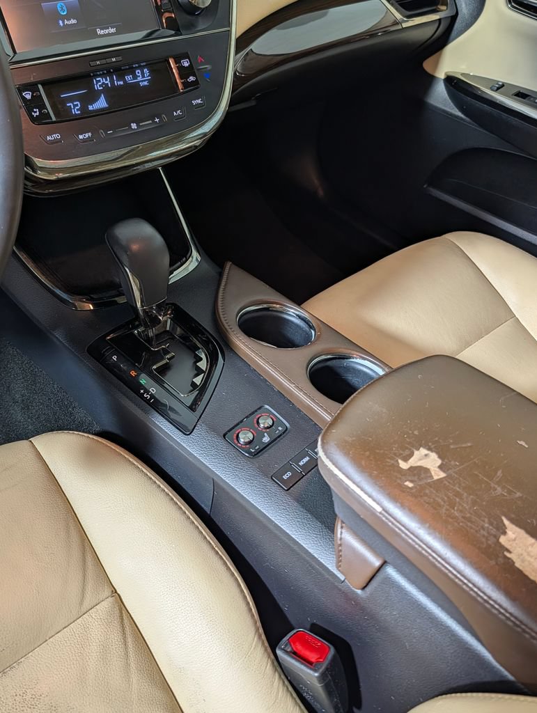Used 2015 Toyota Avalon XLE Touring FWD image 19