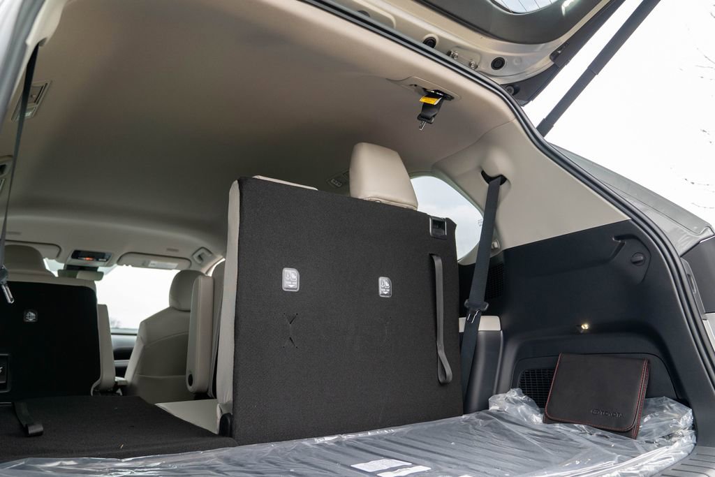 New 2026 Toyota Grand Highlander XLE image 38