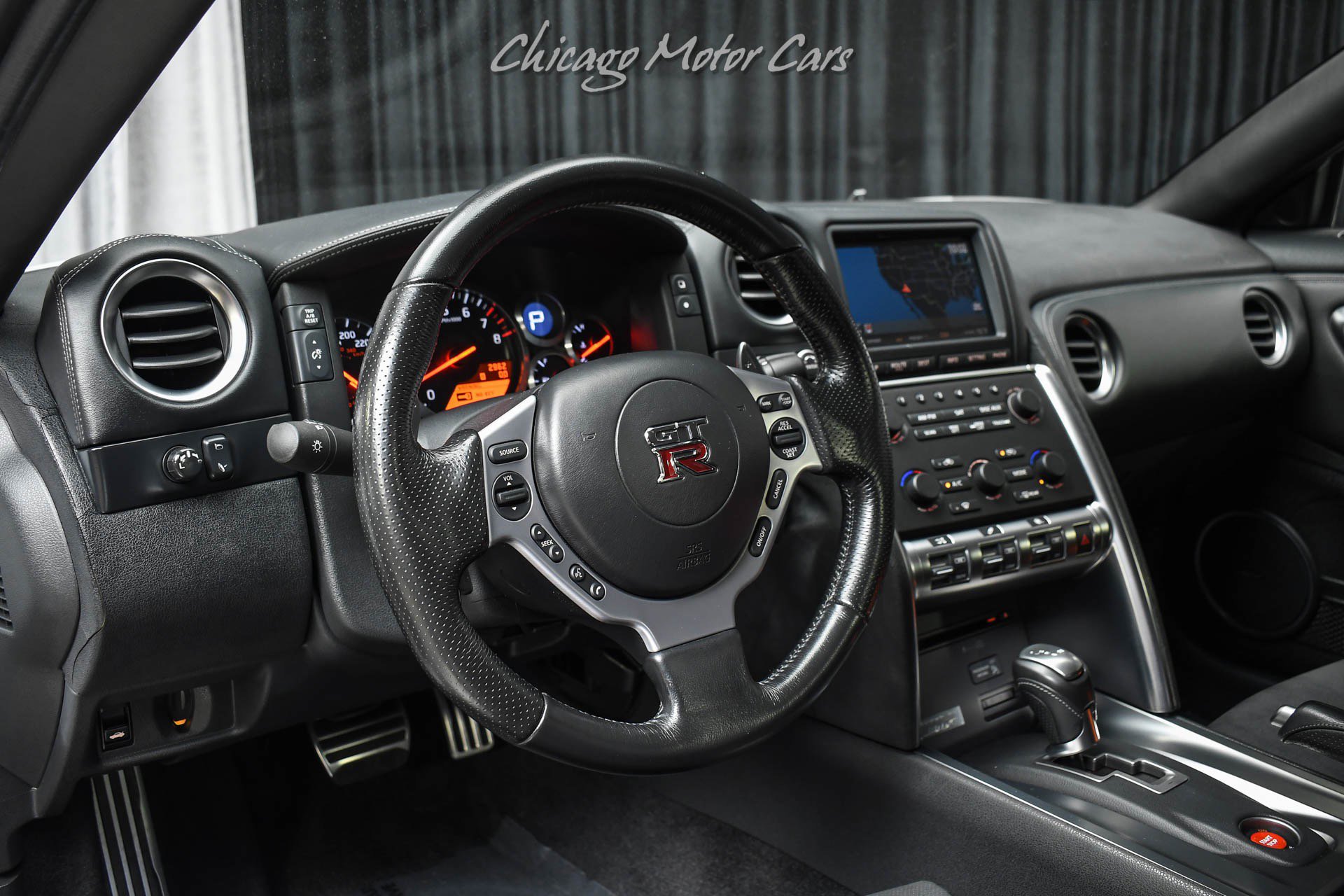Used 2009 Nissan GT-R Premium AWD/4WD image 8