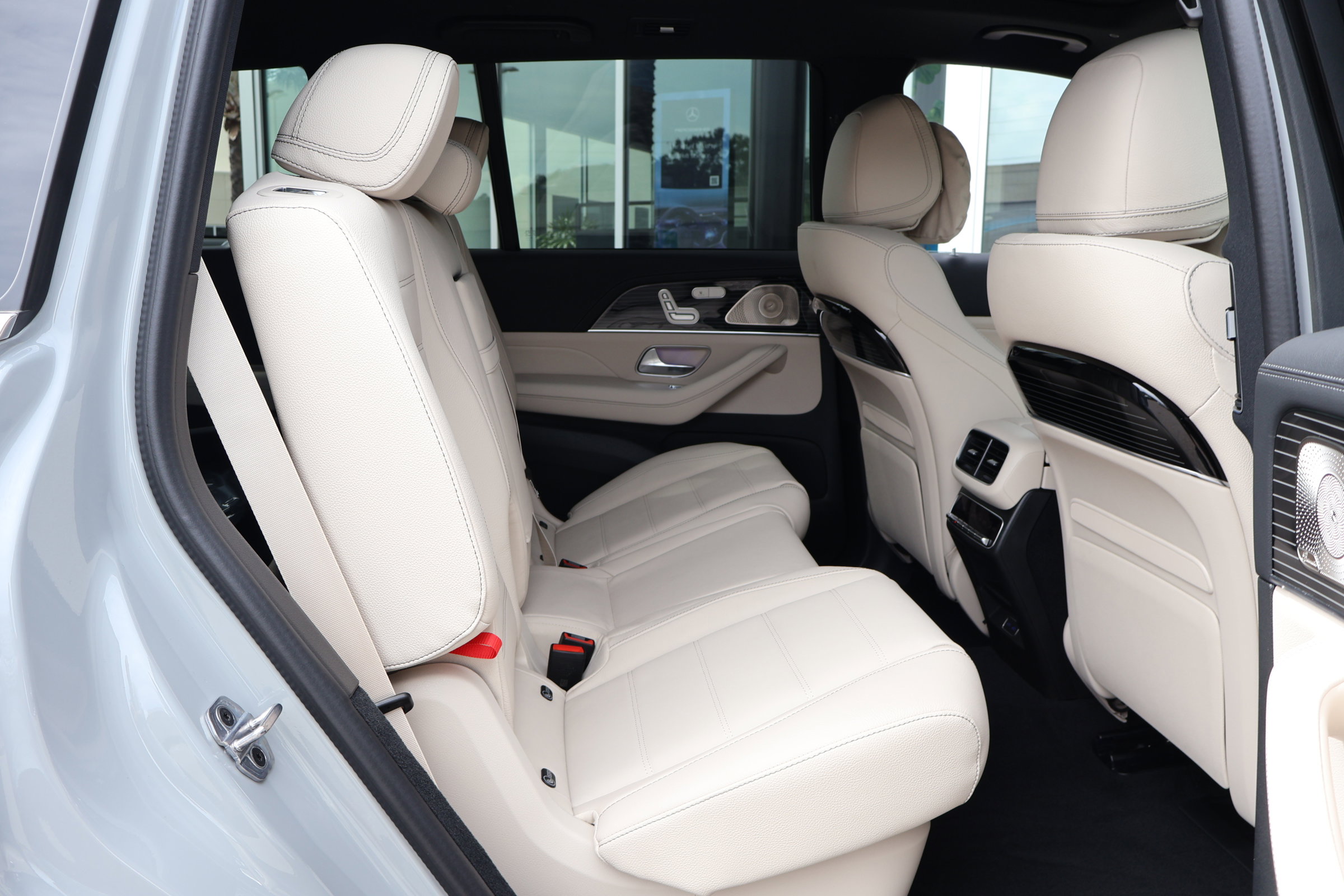New 2026 Mercedes-Benz GLS 580 4MATIC image 26