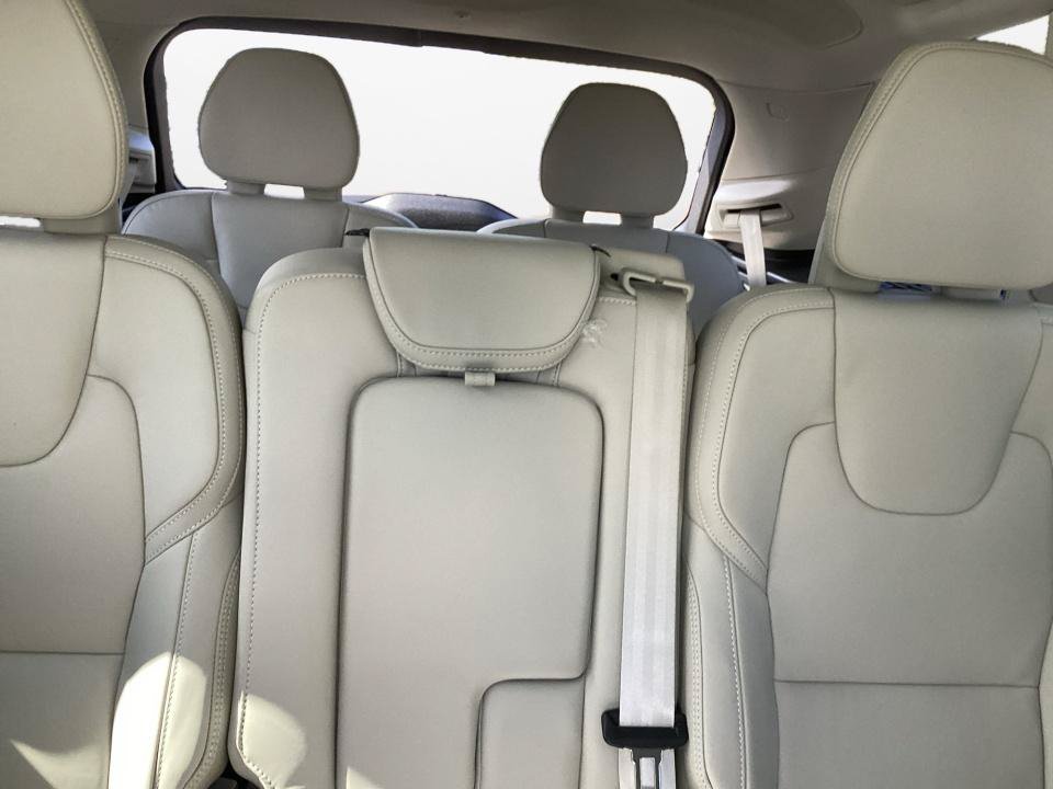 New 2026 Volvo XC90 T8 Ultra w/ Protection Package Premier AWD/4WD image 12