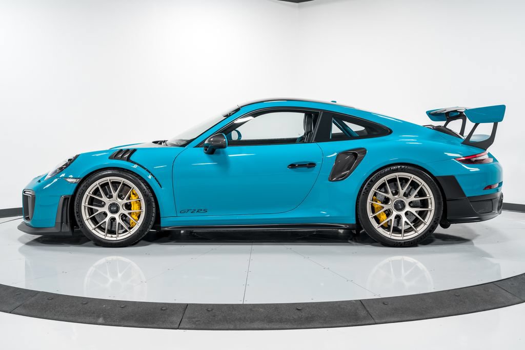 Used 2018 Porsche 911 GT2 RS w/ Weissach Package RWD image 6