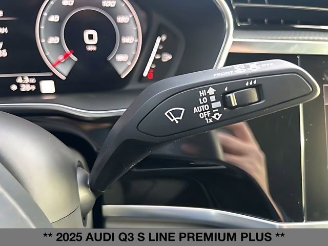 Used 2025 Audi Q3 2.0T Premium Plus w/ Premium Plus Package image 27