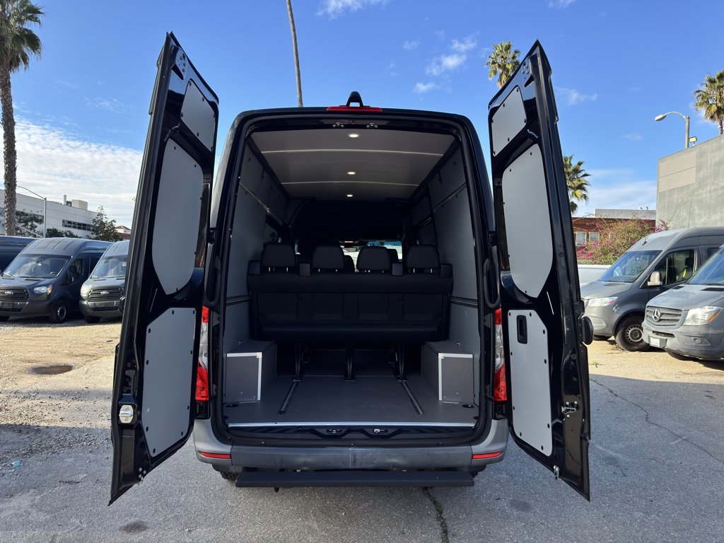 Used 2022 Mercedes-Benz Sprinter 144 Cargo image 21