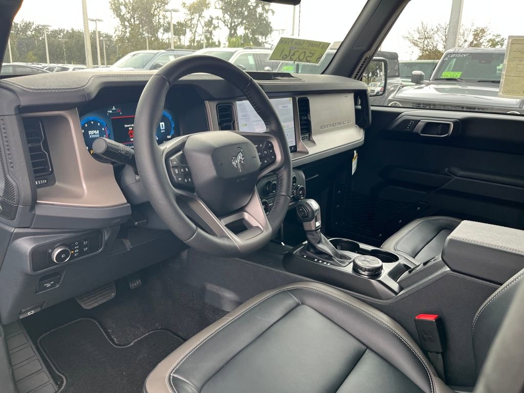 New 2025 Ford Bronco Outer Banks image 5