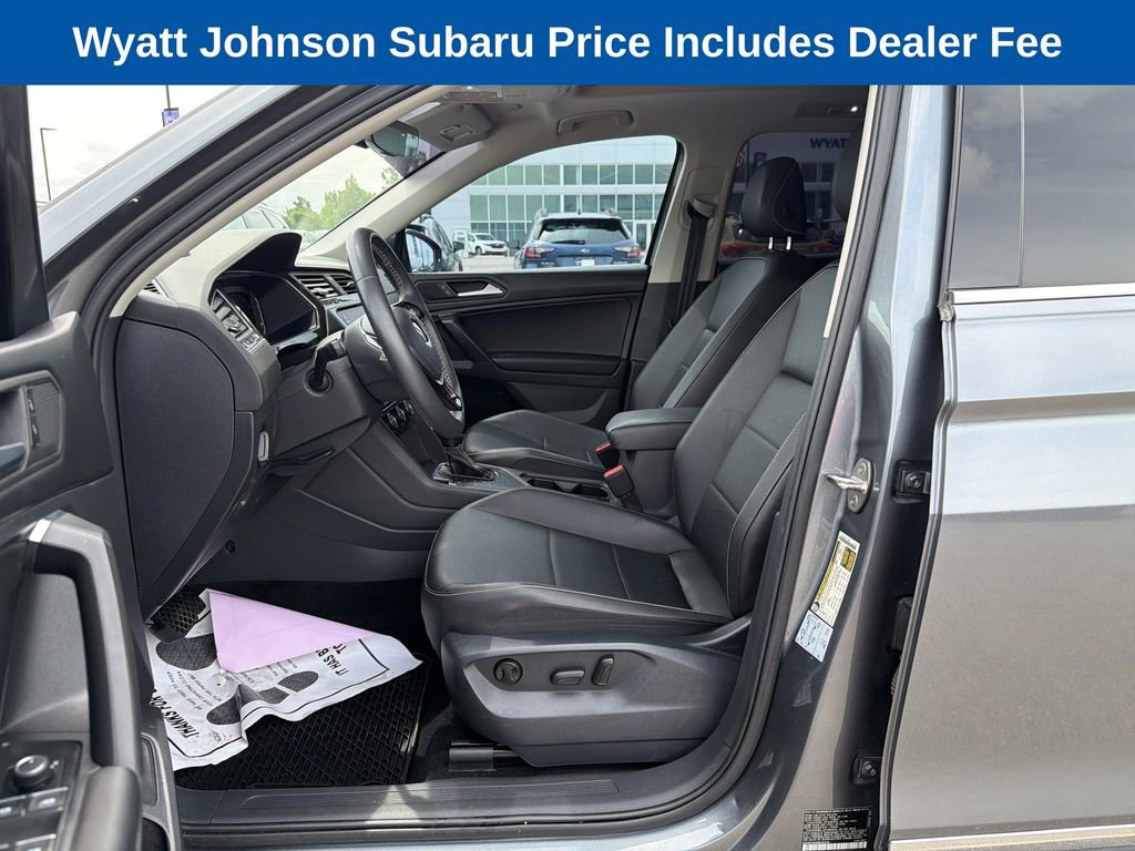 Used 2021 Volkswagen Tiguan SEL FWD image 15