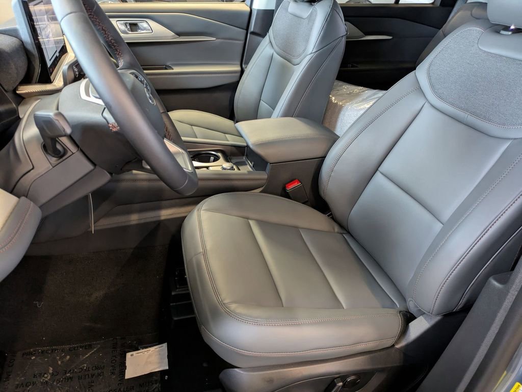 New 2026 Ford Explorer Active w/ Active Comfort Package image 16