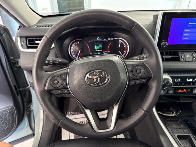 Used 2023 Toyota RAV4 XLE Premium FWD image 30