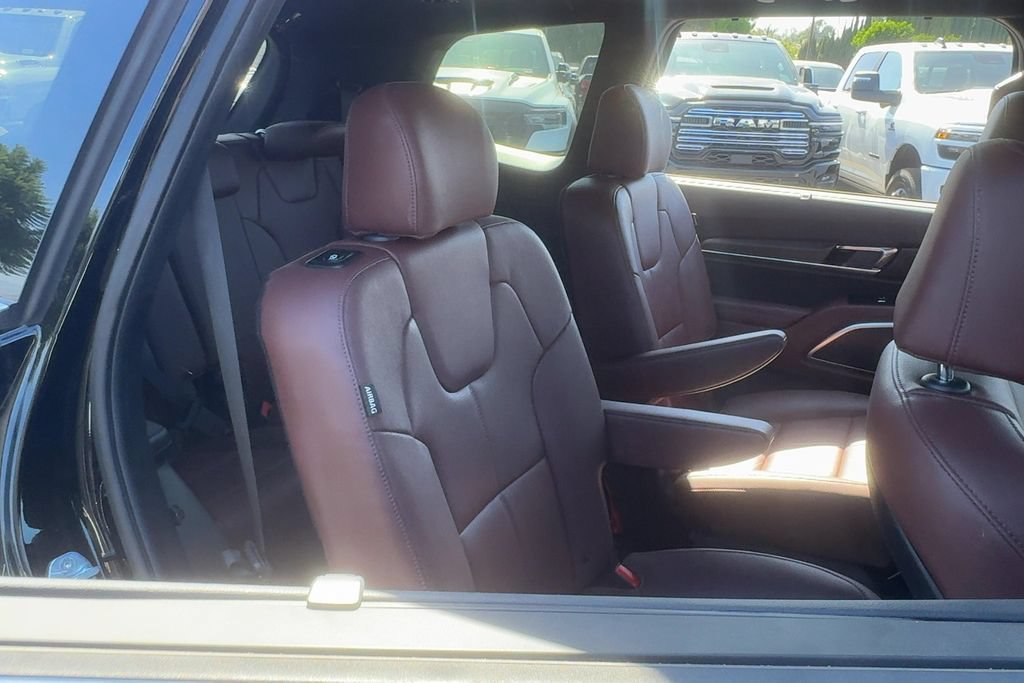 Used 2023 Kia Telluride SX FWD image 13