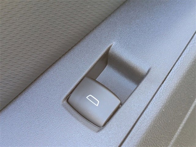 New 2026 Chevrolet Equinox LT image 23