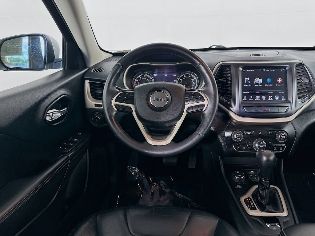 Used 2014 Jeep Cherokee Limited AWD/4WD image 29