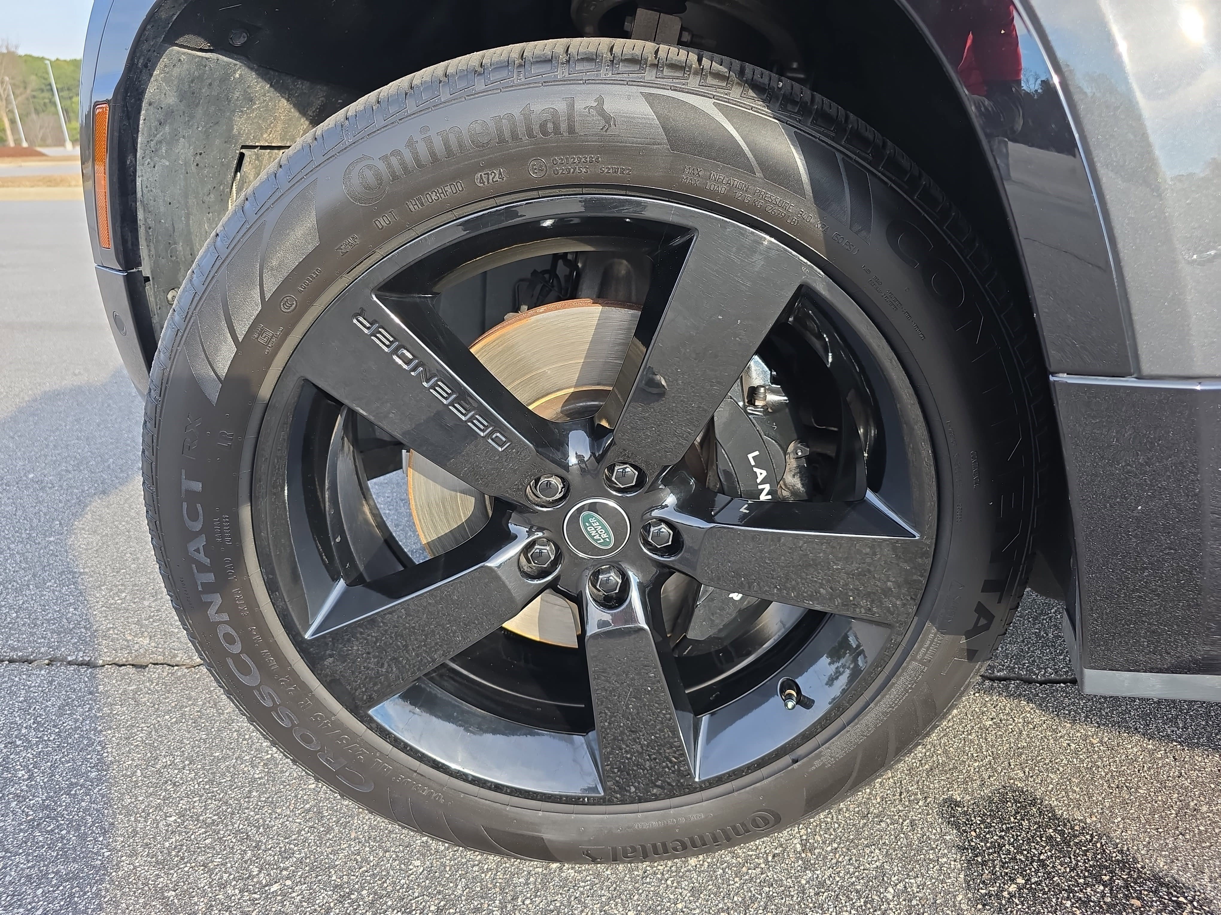 Used 2023 Land Rover Defender 110 V8 image 34