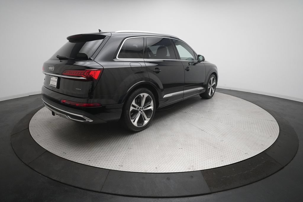 Used 2020 Audi Q7 3.0T Prestige w/ Prestige Package AWD/4WD image 37